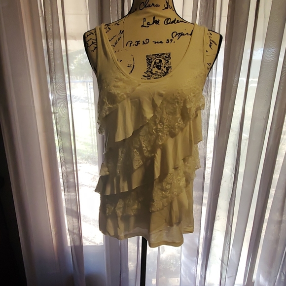 Eyeshadow Tank Top - Picture 1 of 3